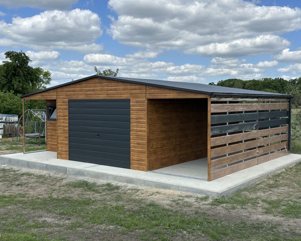 Garaż blaszany 9m x 6m