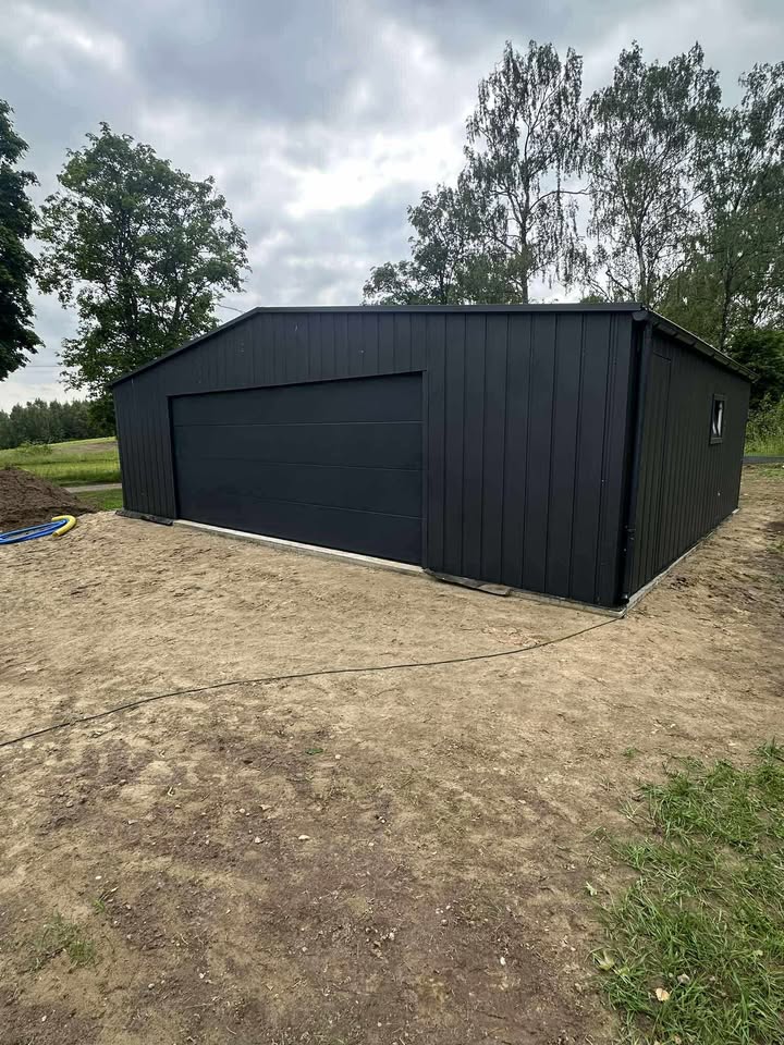 garaż 9m x 7m