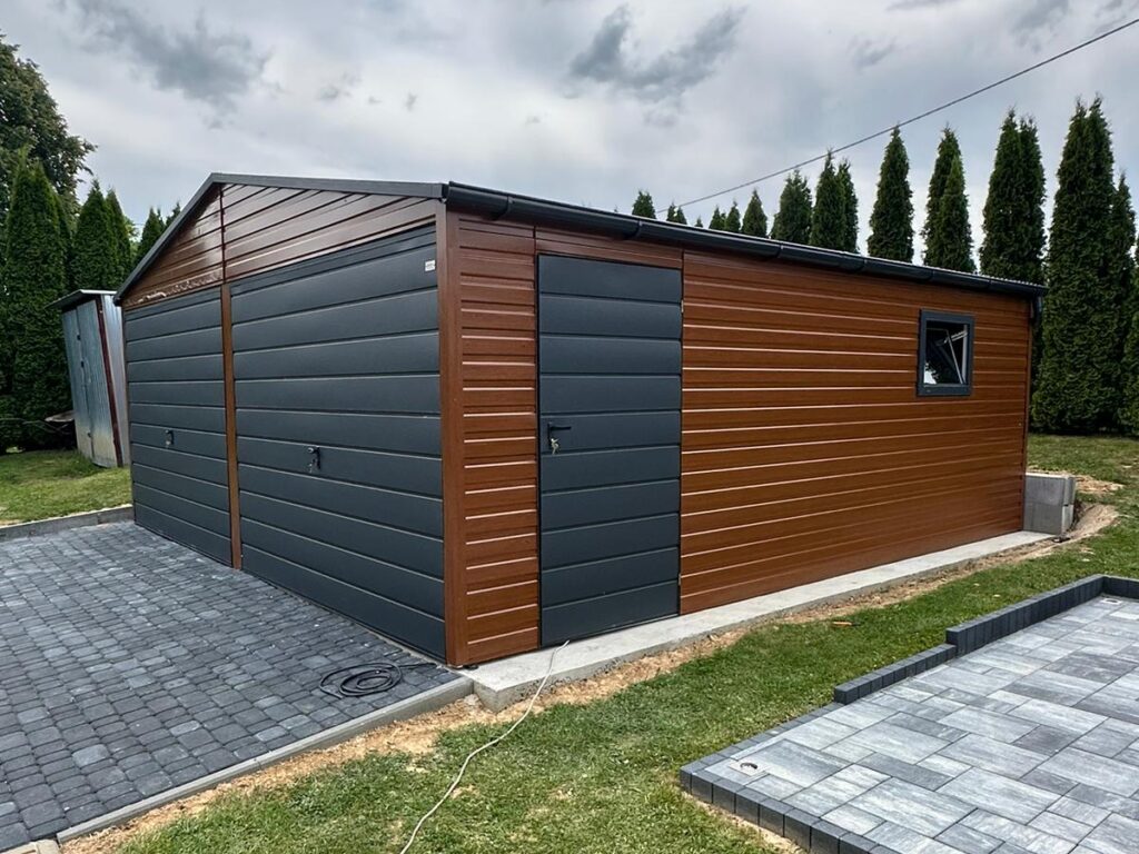 Garaż blaszany 6m x 6m
