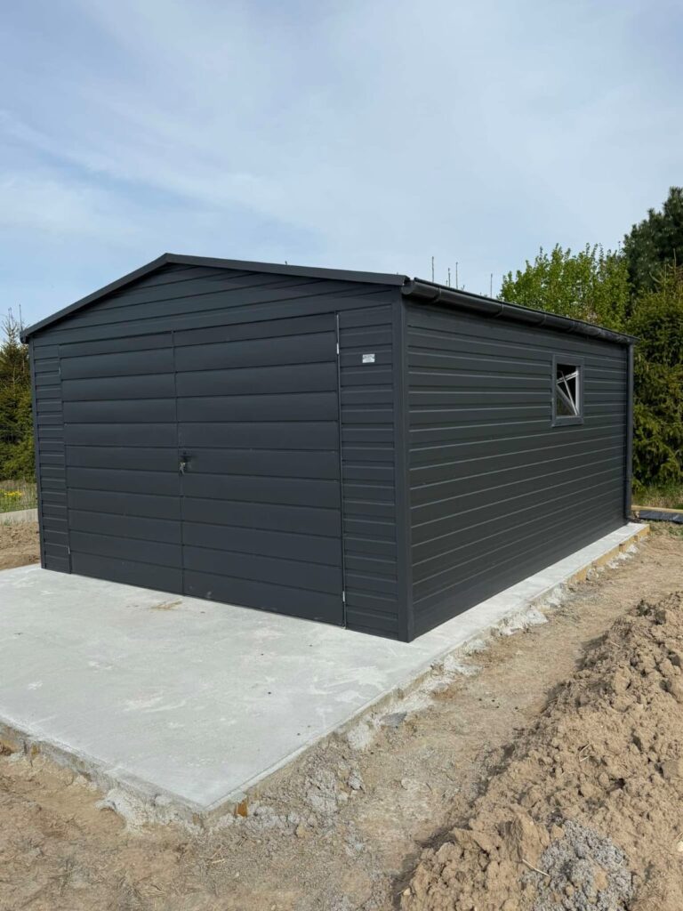 garaż 4x6 m